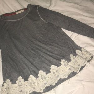 Rewind Tops - Lace Long-Sleeve Rewind Tops - Lace Long-Sleeve